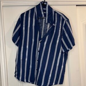 Perry Ellis Navy and White Striped Casual Shirt